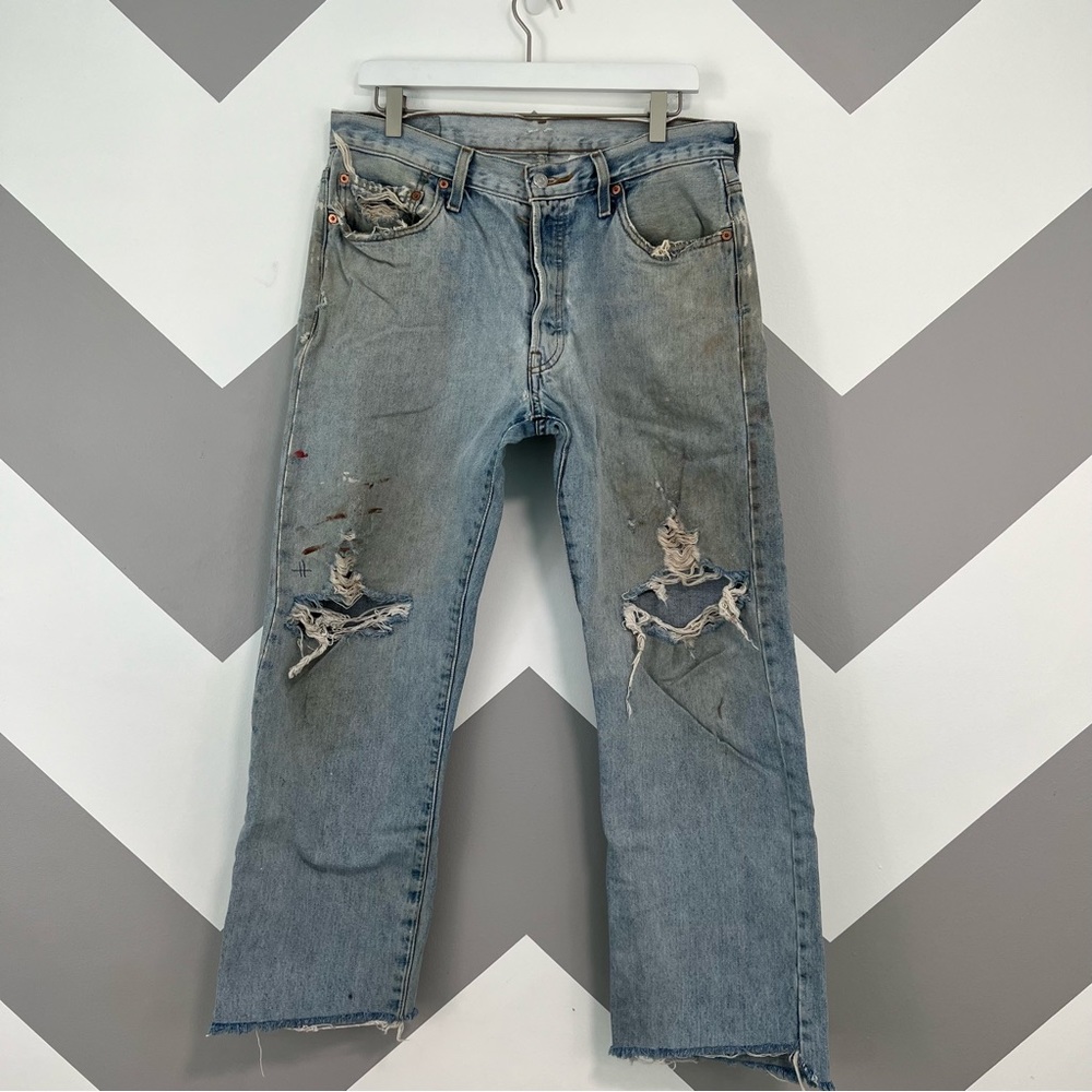 Vintage 501 Levi’s High Waist fit Distressed Jeans